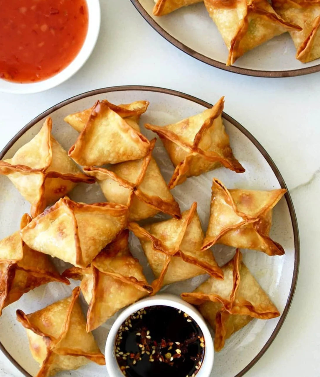 Delicious air fryer cream cheese wontons ready to eat