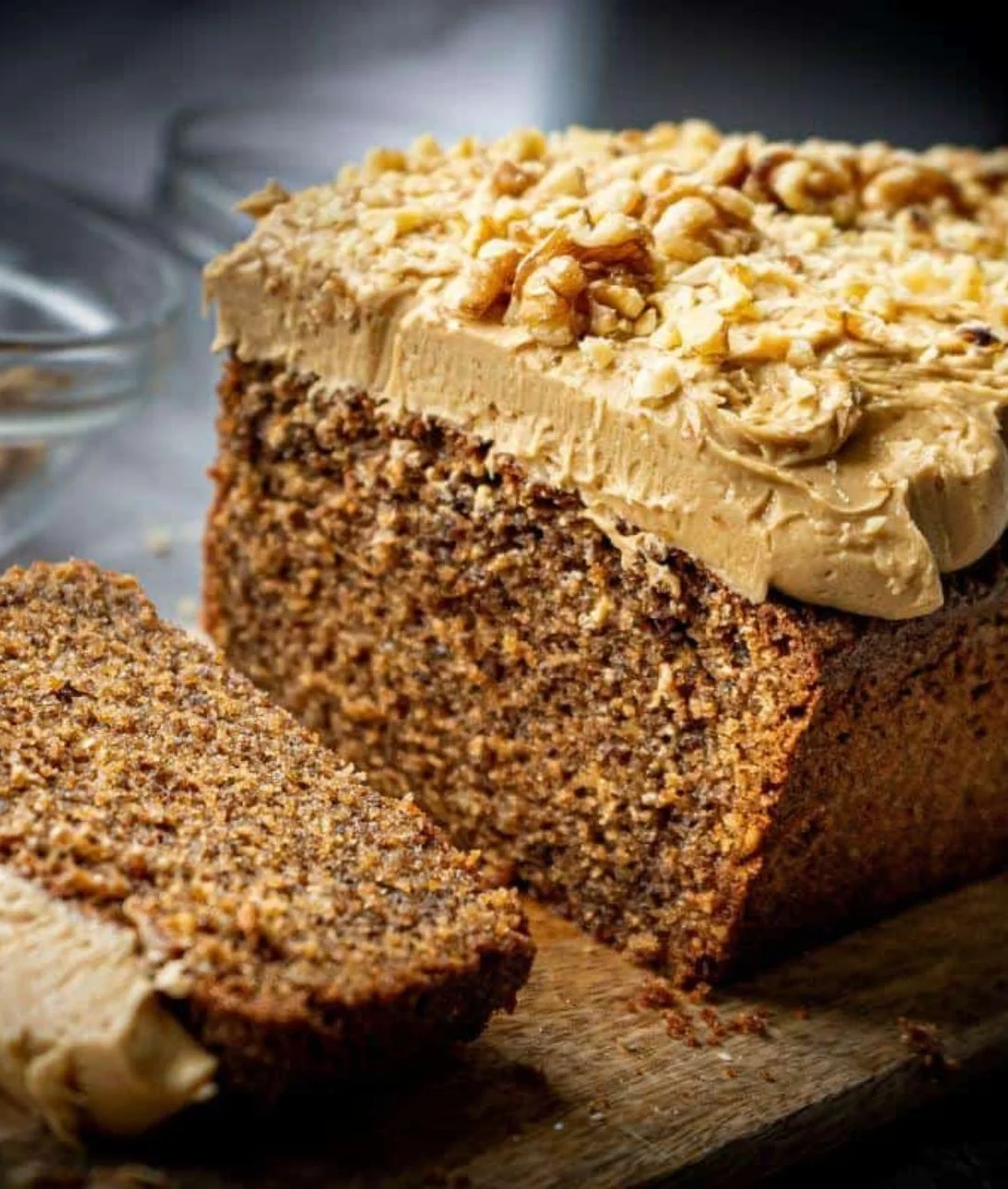 Delicious coffee and walnut loaf cake, perfect for a sweet treat.