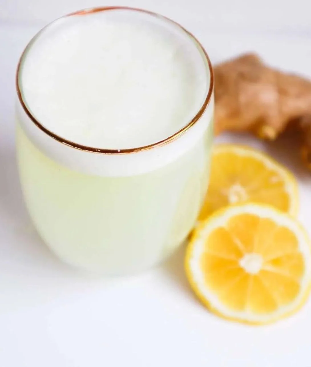 Refreshing anti-inflammatory detox water with fruits and herbs