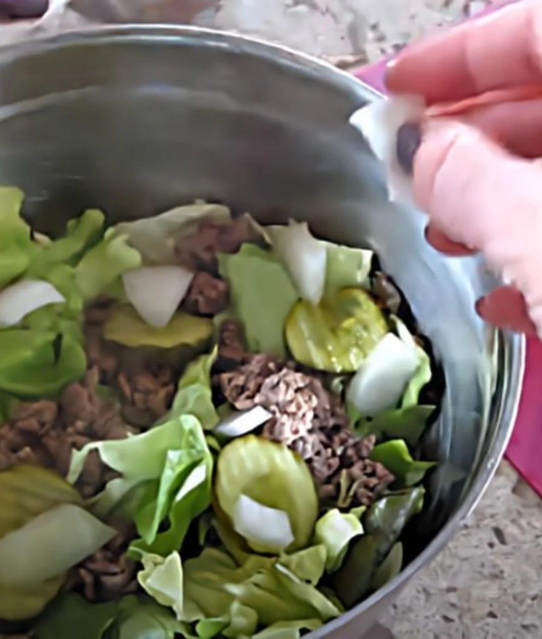 Delicious Keto Big Mac Salad with fresh ingredients and low-carb goodness