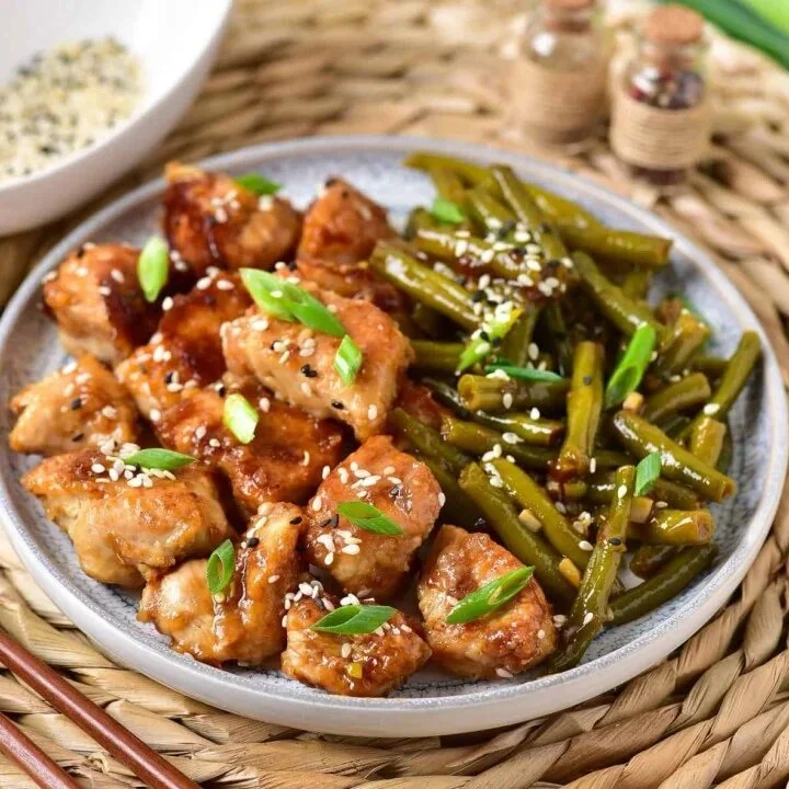 Delicious Chinese chicken stir-fry with green beans and sauce