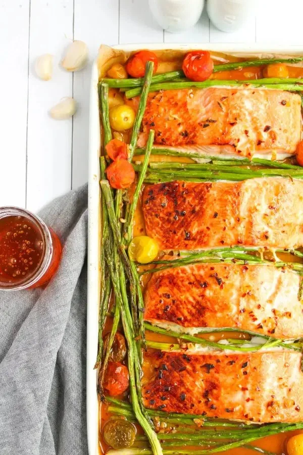 Easy one-pan salmon with vegetables on a sheet pan for a quick dinner